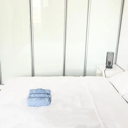 110 - Charme Au Coeur De Daire Paris